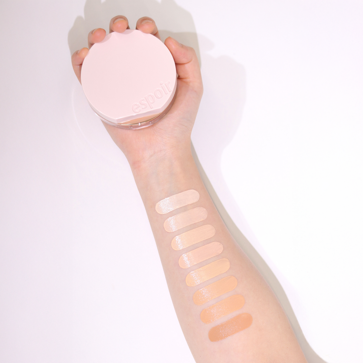 ESPOIR Be Glow Volume Cushion 13g + Refill SPF42 PA+++ - Cushion Voluminizador Luminoso con MELASOLV, Glutathione y Vegan Plumping Water™