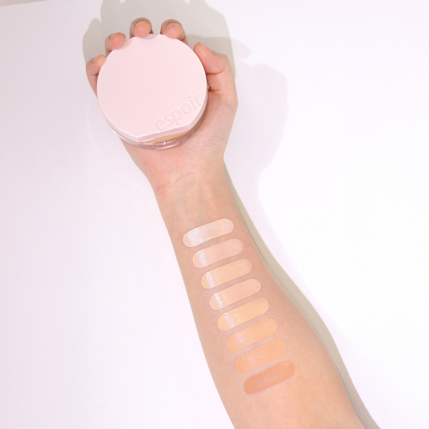 ESPOIR Be Glow Volume Cushion 13g + Refill SPF42 PA+++ - Cushion Voluminizador Luminoso con MELASOLV, Glutathione y Vegan Plumping Water™